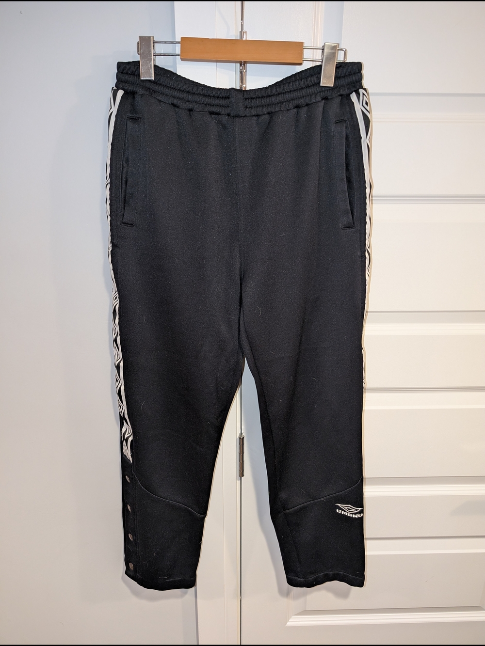 Vintage Umbro Black Jogger Pants with White Side Pattern